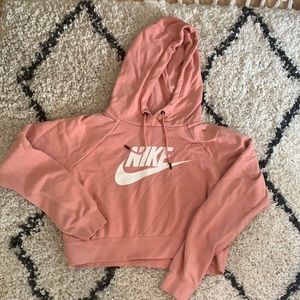 cropped hoodie